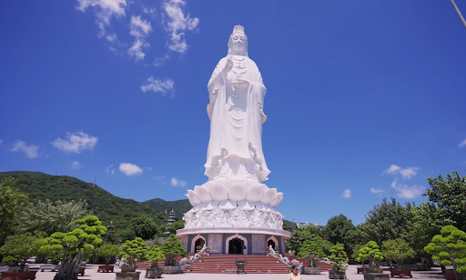 bán đảo sơn trà chùa linh ứng